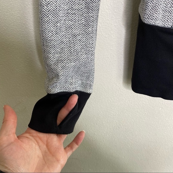 Lululemon Nice Asana Jacket Herringbone - Picture 6 of 13